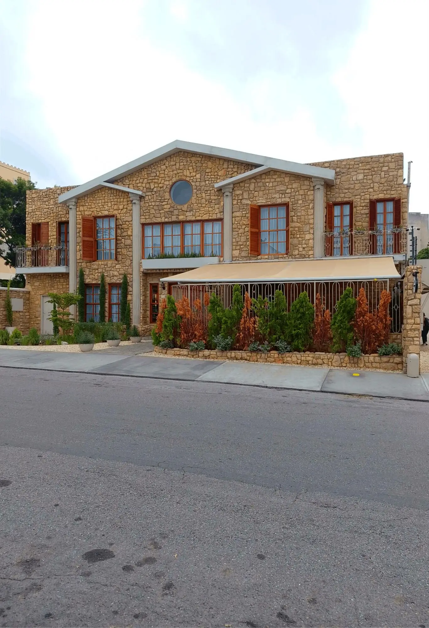 HOA Property Management: Ensuring the Success of Homeowners Associations